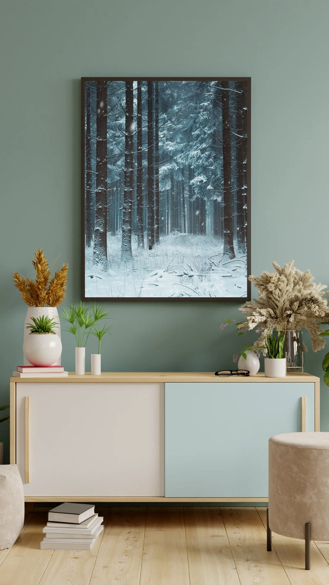 Nordanio naturposter med snöfall i skogsmiljö, modern väggdekoration för vardagsrum med träram.