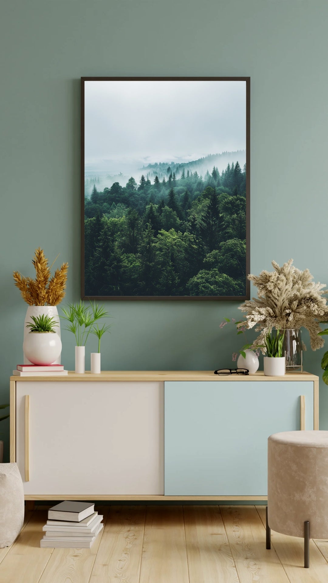 Svart siluett av träd på naturposter från Nordanio, perfekt för modern vardagsrum, väggkonst i naturtema.
