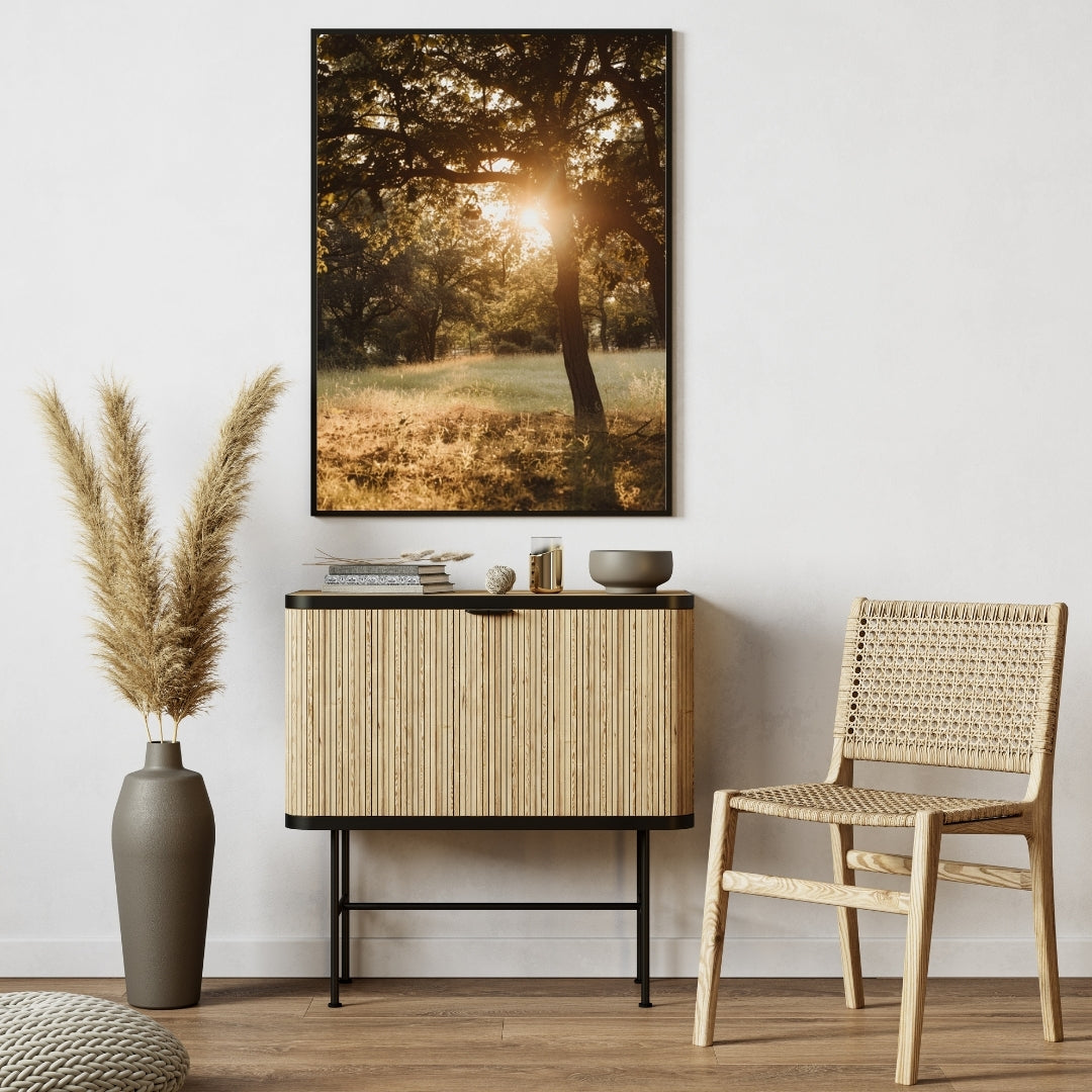 Beige och gröna trädposter av Nordanio med naturmotiv, perfekt för modern inredning och väggdekoration.