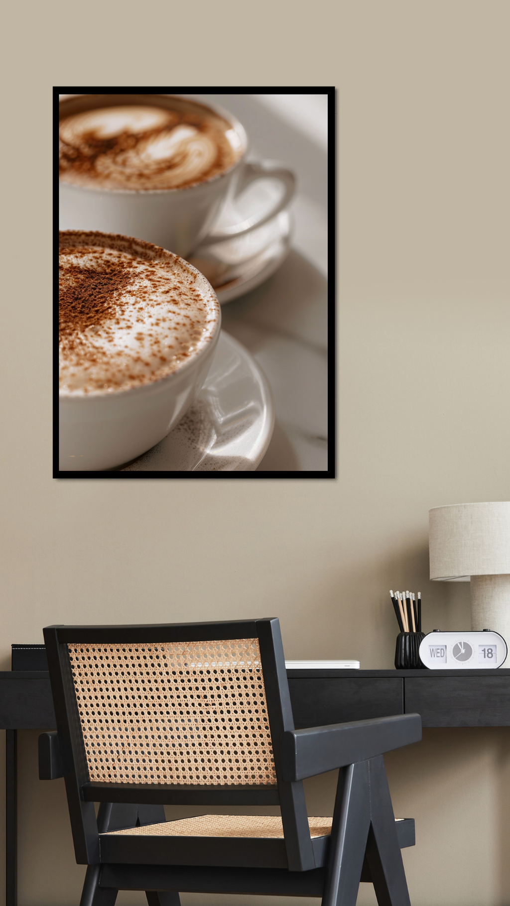 Beige och svart minimalistiskt fruktposter av Nordanio, väggkonst för kaffekonst och modern inredning.