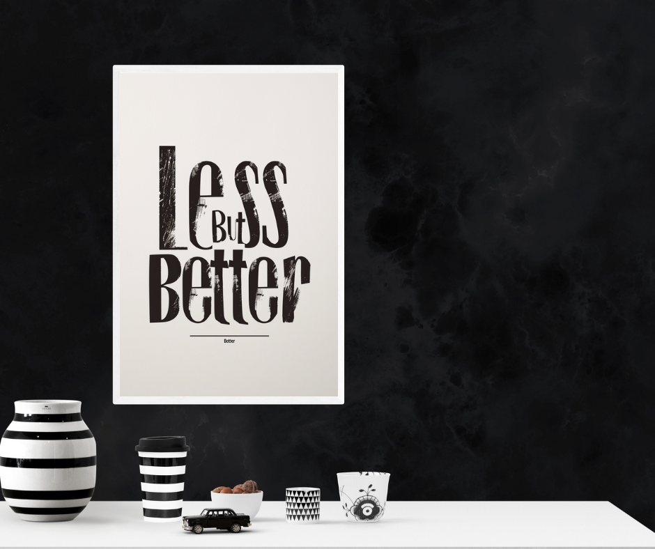 Svart minimalist typografiposter av Nordanio med enkla bokstäver på vit bakgrund, visas i mockup för sociala medier.