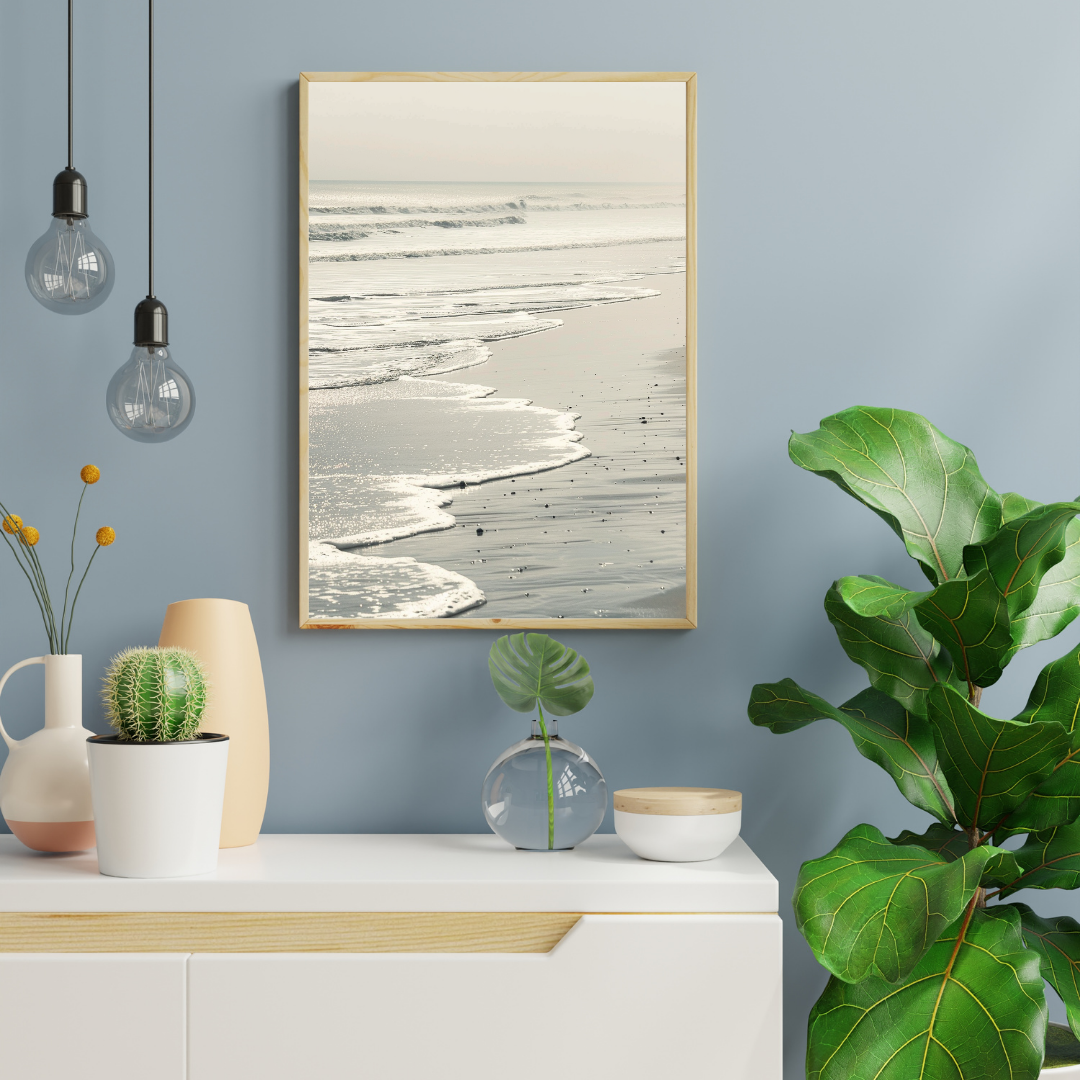 Nordanio naturposter med reflekterande havmotiv i blåa nyanser, perfekt för inredning i hemmet.