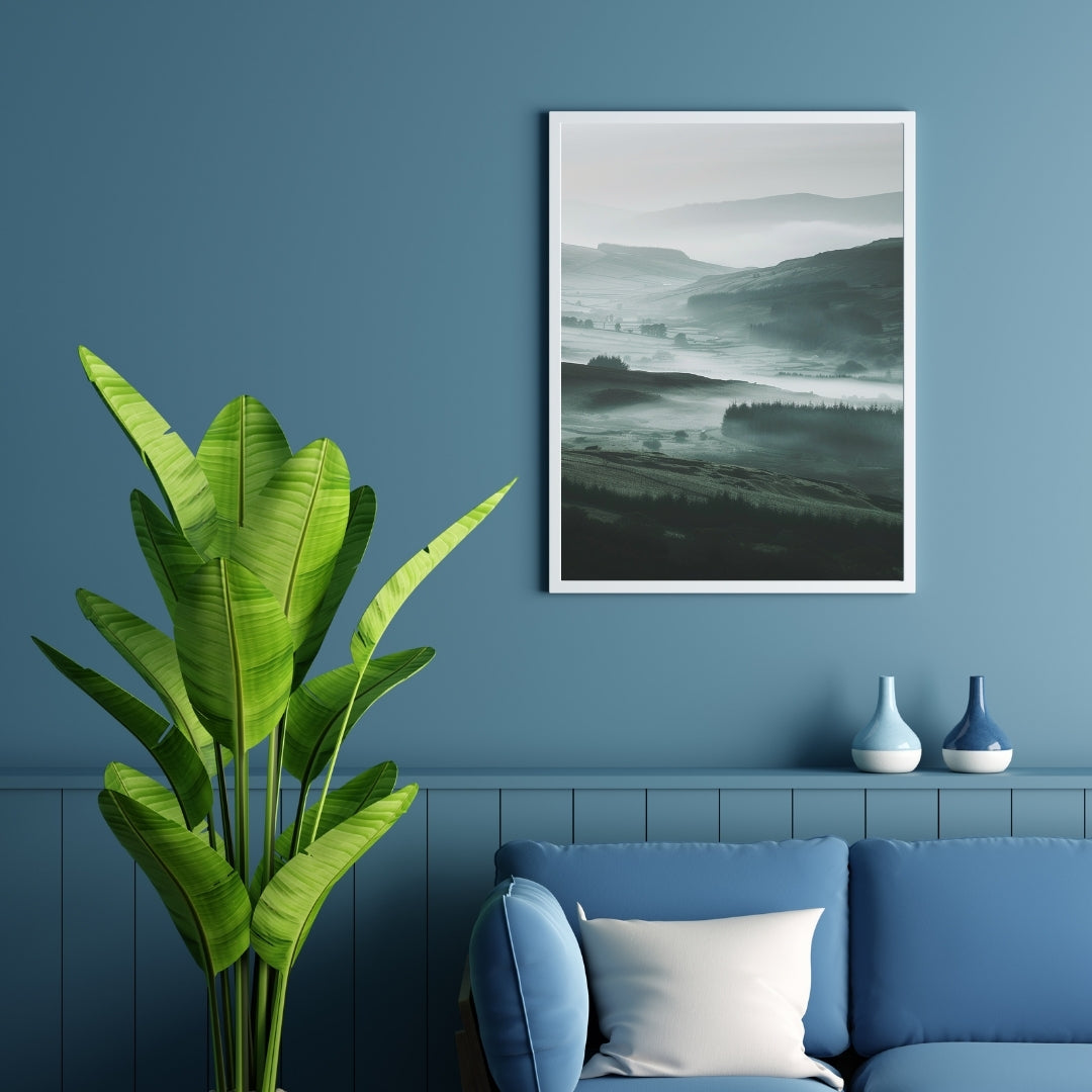 Blå och grön naturposter från Nordanio med 3D-illustration, visas i ram på vägg.
