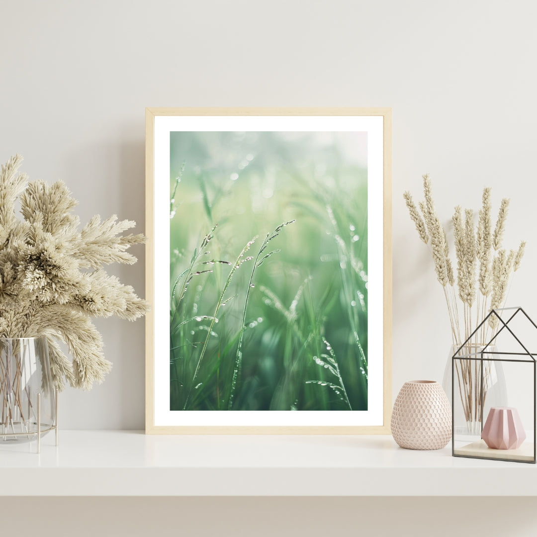 Brunt naturposter med gräsmotiv från Nordanio, minimalistisk design för väggdekoration.