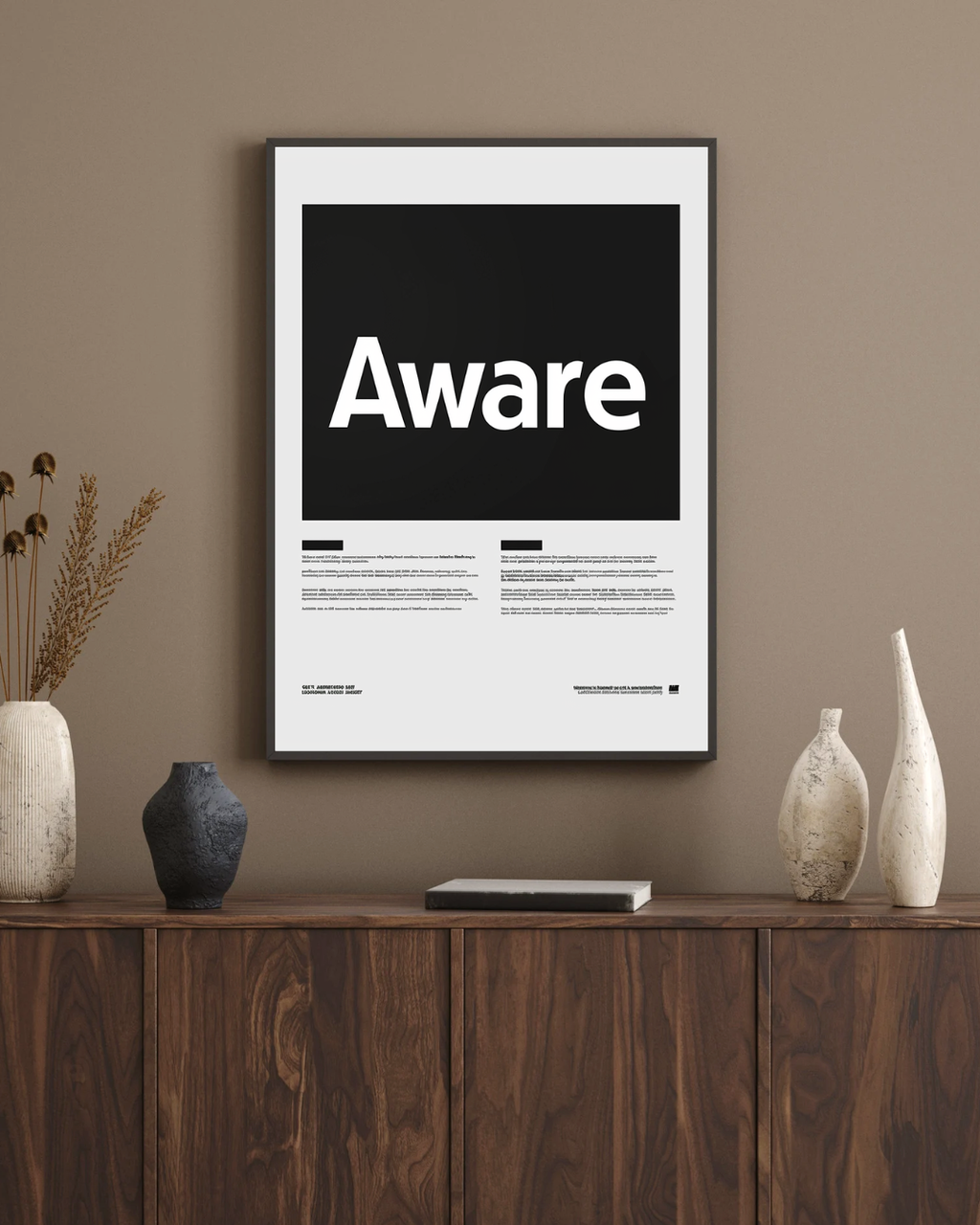 Brunt modern minimalism typografiposter från Nordanio, väggkonst för vardagsrum med ram.