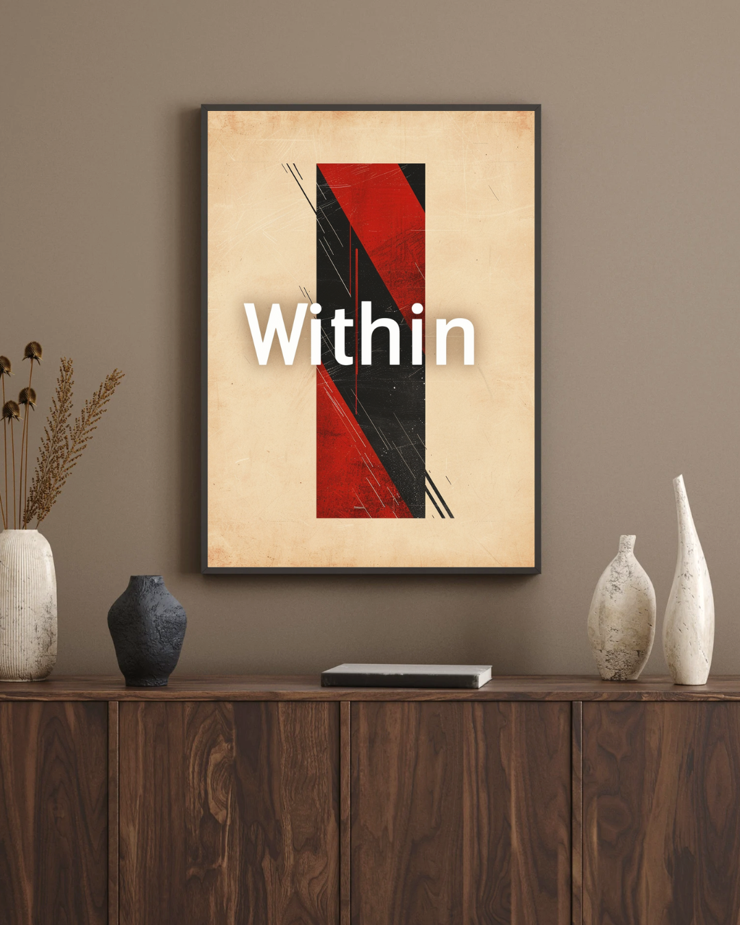 Brun modern minimalistik typografiposter från Nordanio i vardagsrumsvägg. Passar som konstverk eller inredning.