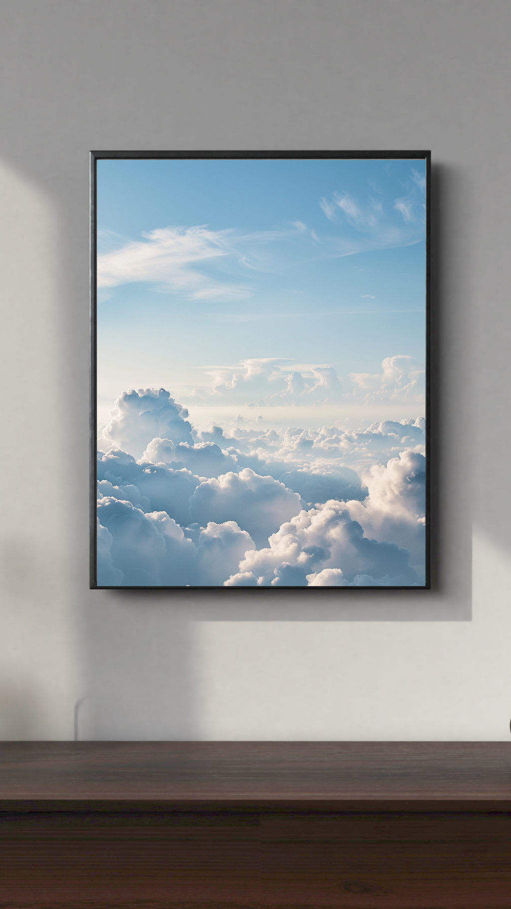 Minimalist naturposter av Nordanio med himmelmotiv i brunt och grått, inramad i enkel foto- eller konstram.