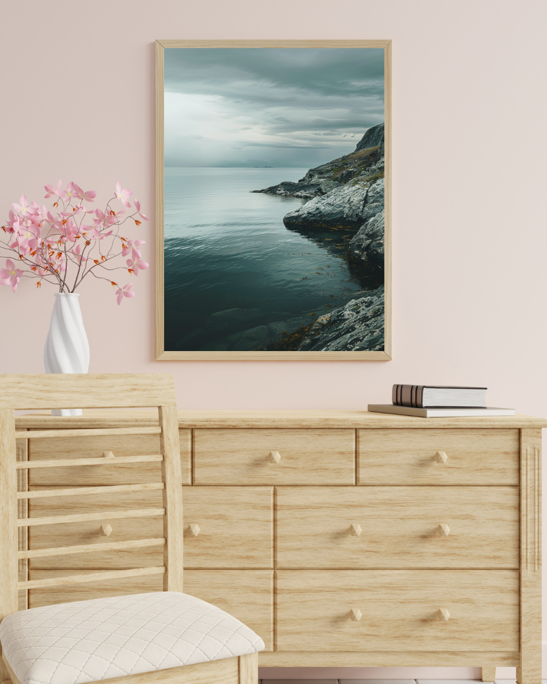 Bild på en naturposter från Nordanio i minimalistisk brun och rosa ram, perfekt för väggdekor.