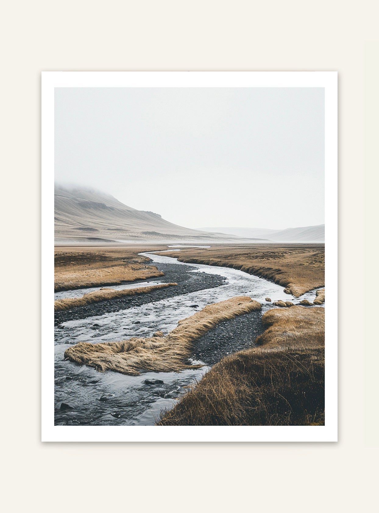 Nordanio river plain poster, naturmotiv med flod och landskap, väggkonst för naturälskare.