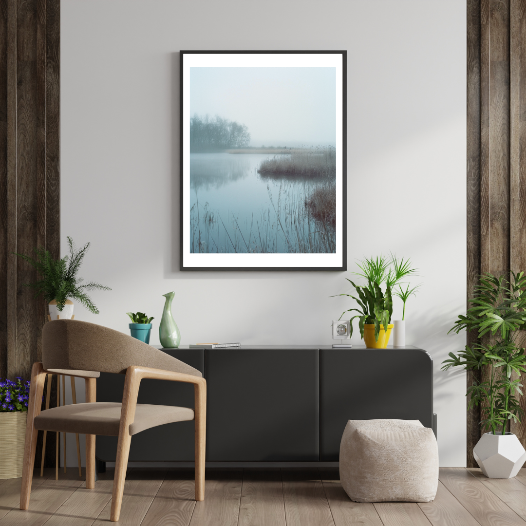 Grått naturposter av Nordanio med våtmarkslandskap, modern väggkonst för inredning i hemmet.