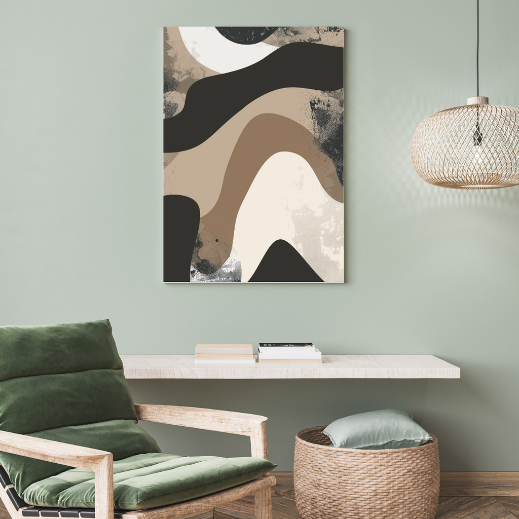 Abstrakt väggposter från Nordanio med grönt 3D-mönster inramad inom ett inredningsfoto.