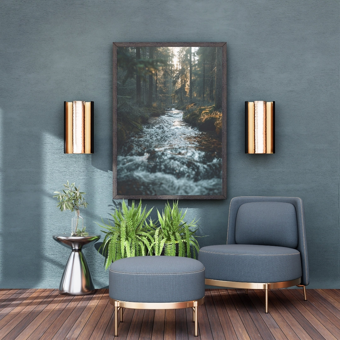 Nordanio naturposter med gröna och navyfärgade nyanser i minimalistisk ram, inspirerad av skogsmiljö.