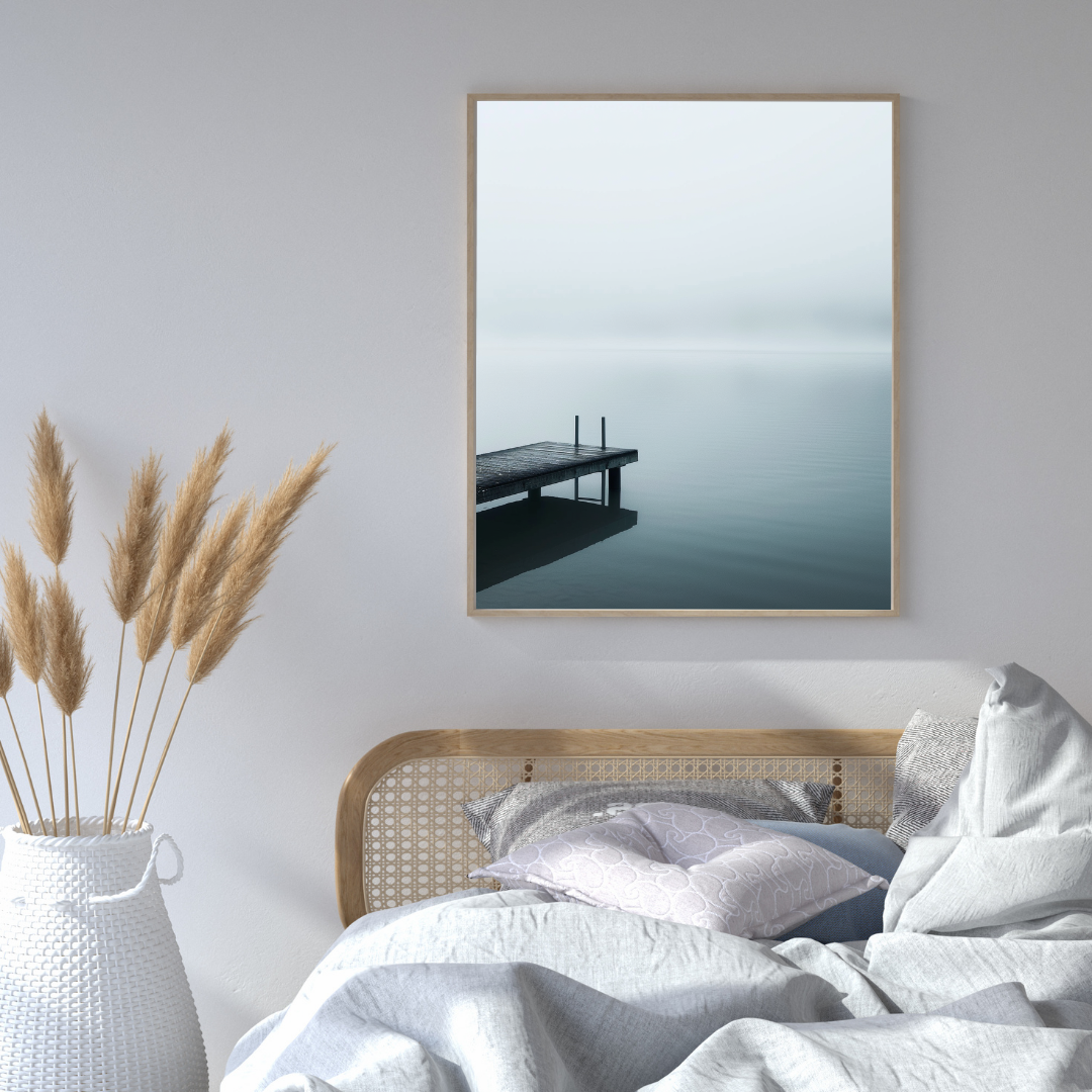 Gråvit minimalist naturposter med 3D-illustration av sjödimma, inramad för väggdekoration av Nordanio