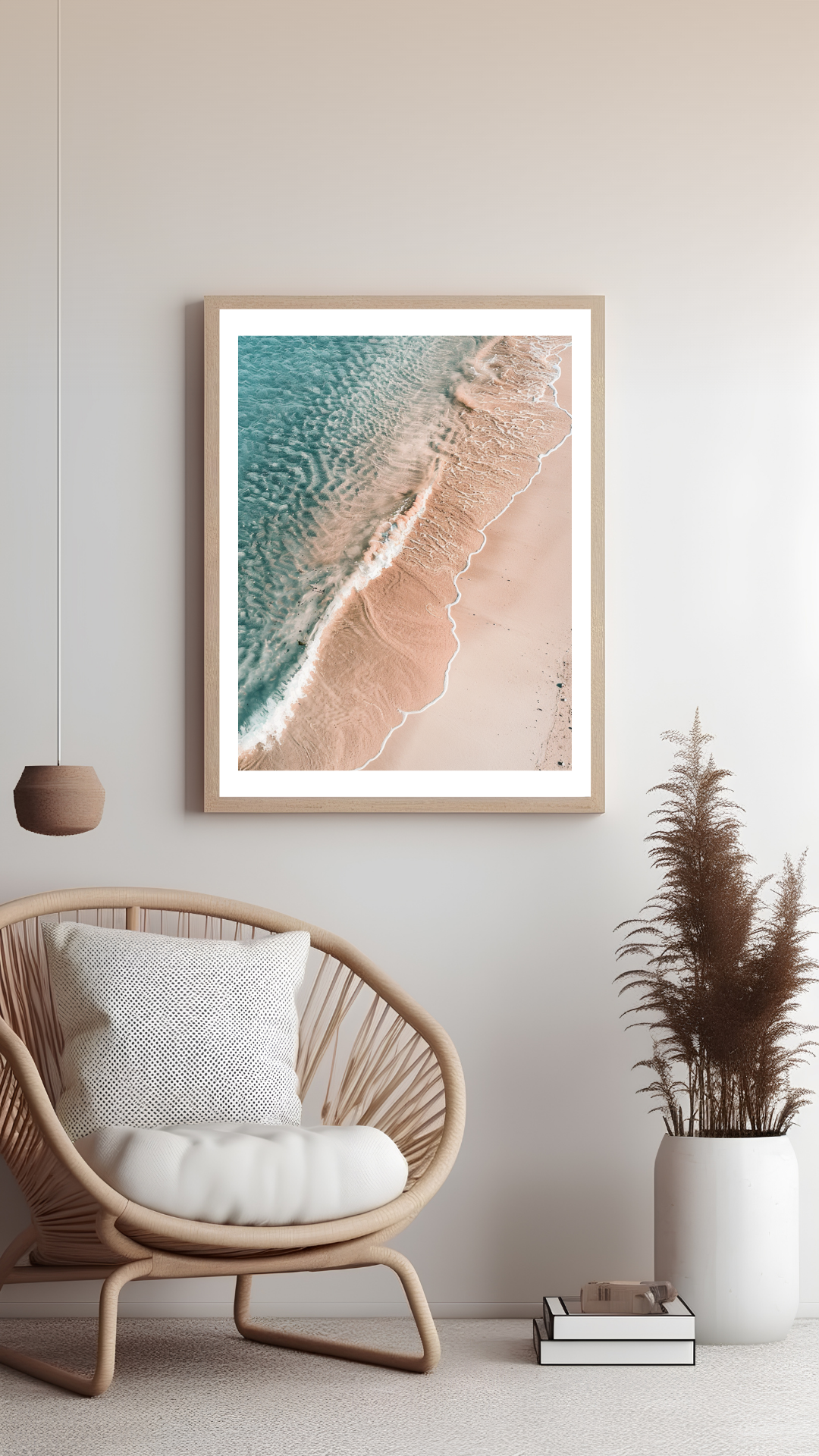 Nordanio Shoreline Curve naturposter med minimalistisk design av kustlinje, perfekt för väggdekoration.