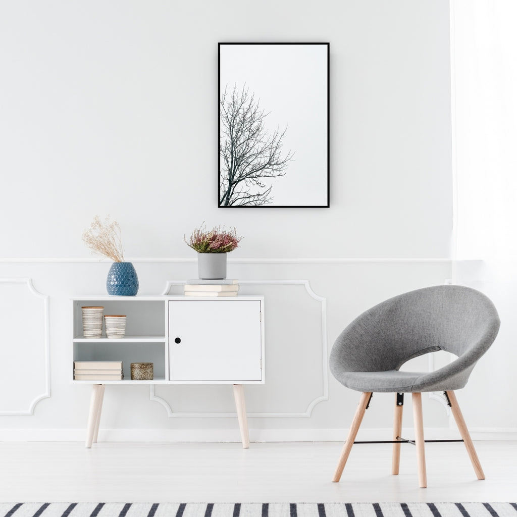 Naturposter med nakna grenar av Nordanio, minimalistiskt design för väggdekoration i hemmet.