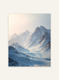 Snöklädda berg i minimalistisk naturposter från Nordanio, modern väggkonst av bergslandskap.
