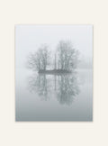 Still Water poster av naturmotiv från Nordanio, visar lugnt vatten och reflekterande landskap i vacker miljö.