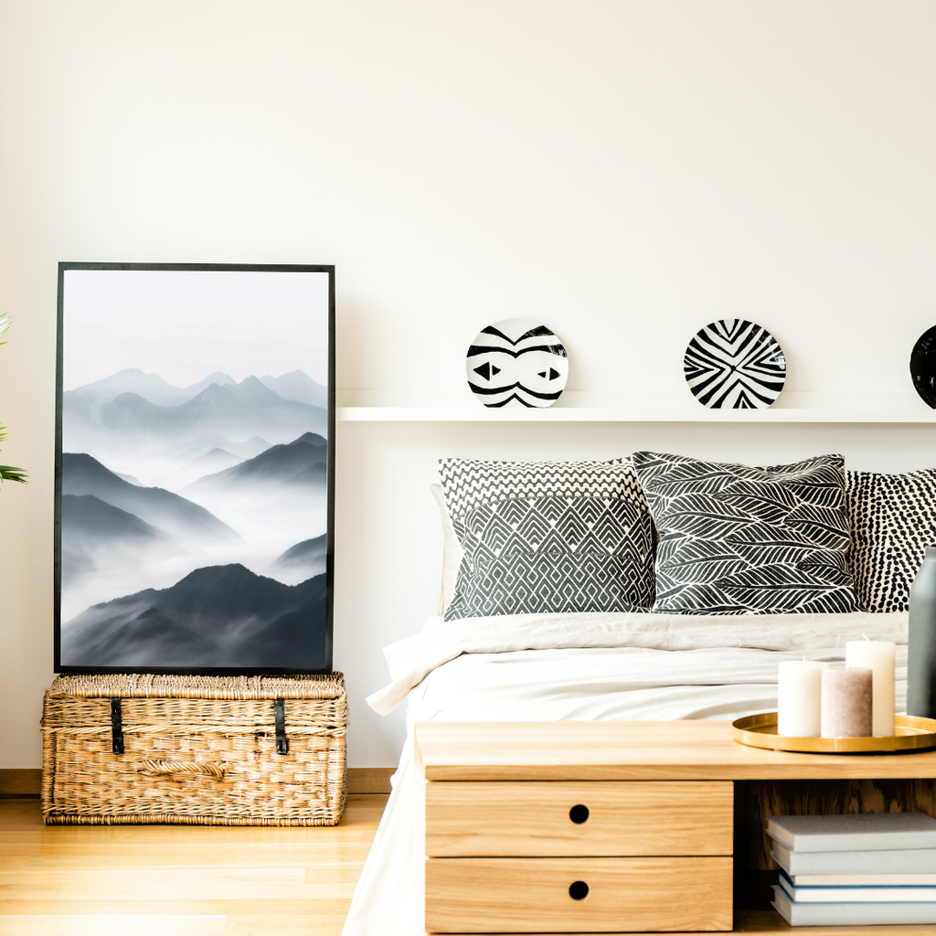 Väggposter med naturmotiv i vitt och brunt, minimalistisk design av Nordanio, passar som väggdekoration.
