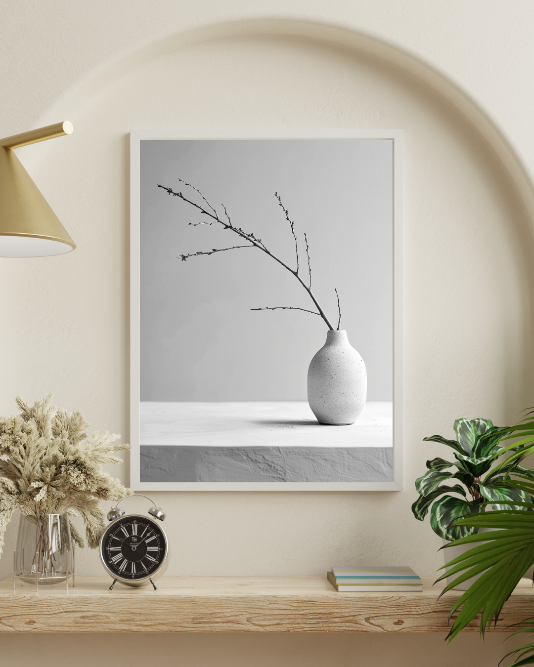 Svartvit keramikkruka poster av Nordanio, minimalistisk vit och krämfärgad väggkonst med blomstermotiv.